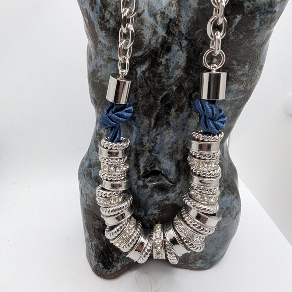 Ann Taylor  Silver and Blue Rope Necklace - Picture 4 of 5